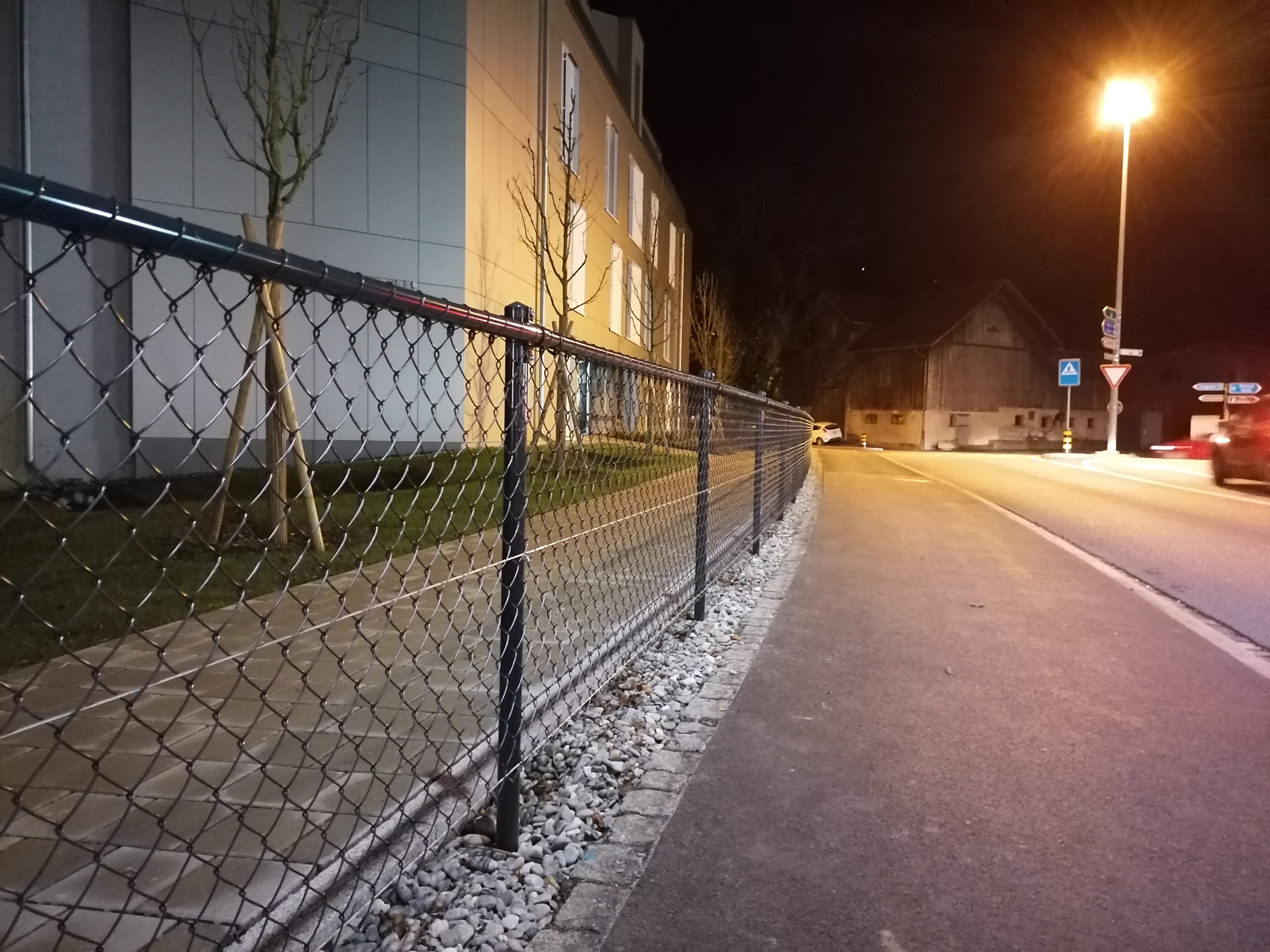 Diagonalgeflechtzäune